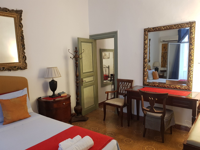 Bedroom 3, Casa Ròdue a Quiet Historic Center of Palermo, Palermo