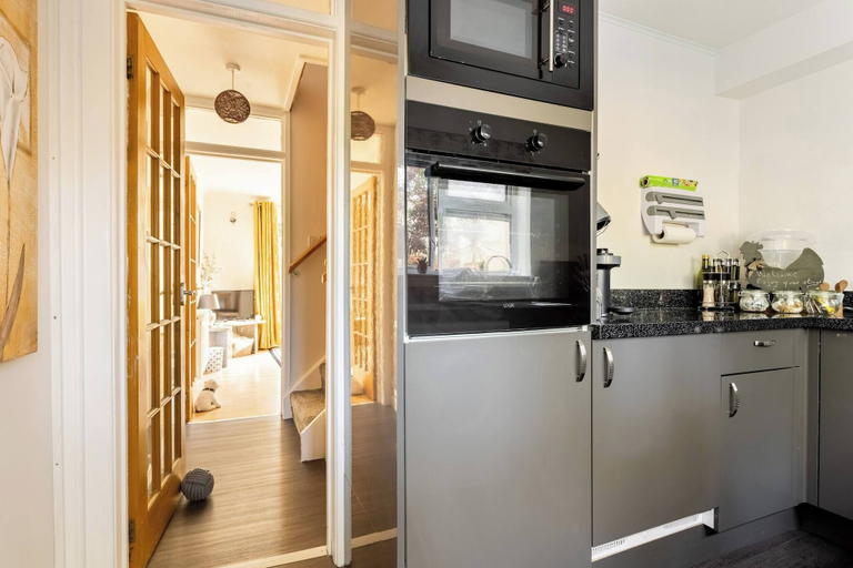 Interior 2, Cosy Annex, South Facing Patio, Cornwall