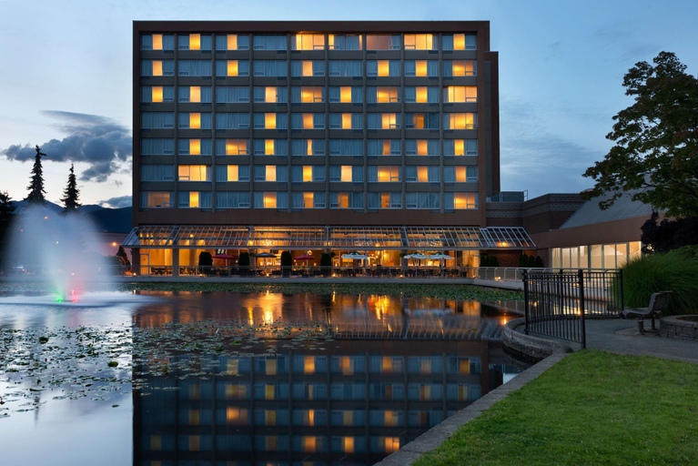 Exterior & Views 2, Coast Chilliwack Hotel by APA, Fraser Valley
