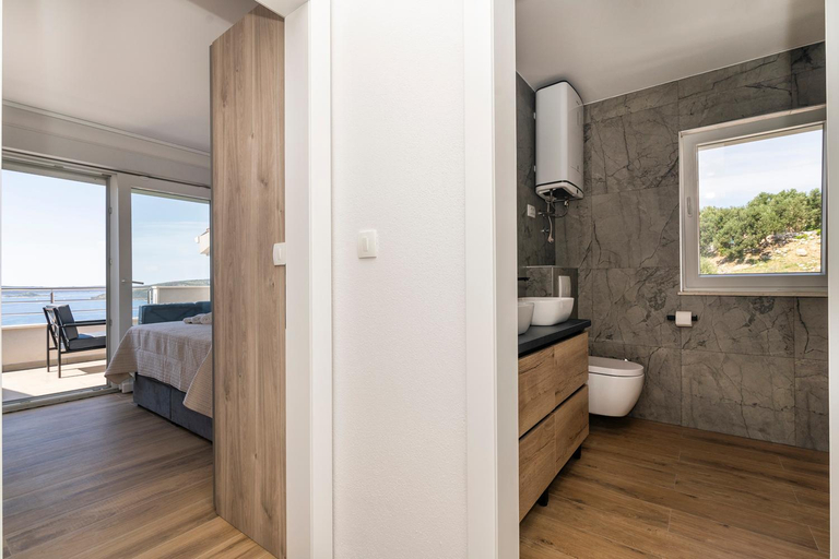 Bathroom 2, Apartments Vini, Seget