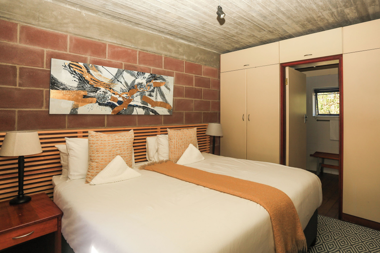 Bedroom 3, Safi Self-Catering Suites, Buffalo City
