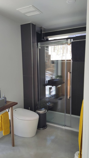 Bathroom 2, Magnifique Chalet En Montagne Citq 306918, La Haute-Yamaska