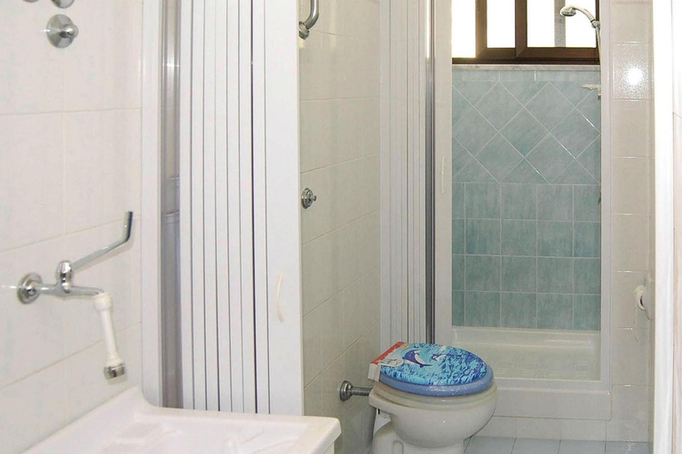 Bathroom 3, Apartment in Cilento near Sandy Beach, Salerno