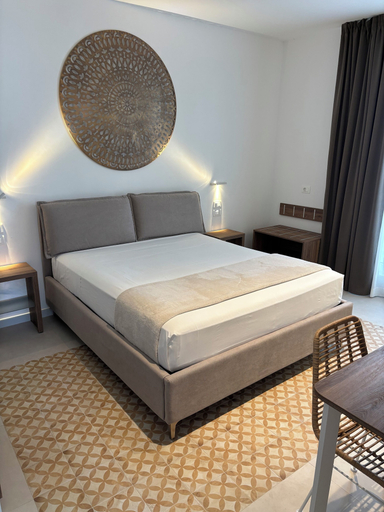 Room 2, Borgo Bianco, Foggia
