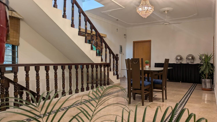 Others 5, Residency Guest House, Islamabad