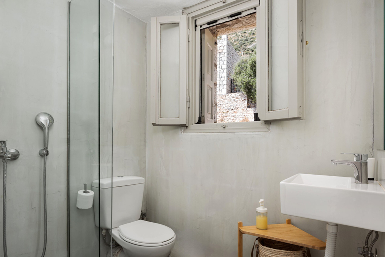 Bathroom 4, Prosilion Stone House, Peloponnese