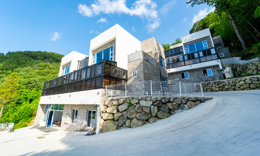 Others 1, Geoje Hillstory Kids Pool Villa, Geoje