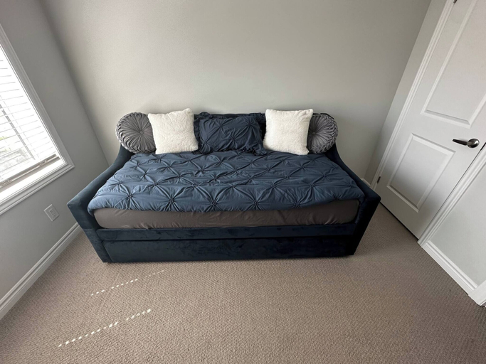 Interior, Cozy Whitby Retreat - 2 Bedroom Private House, Durham