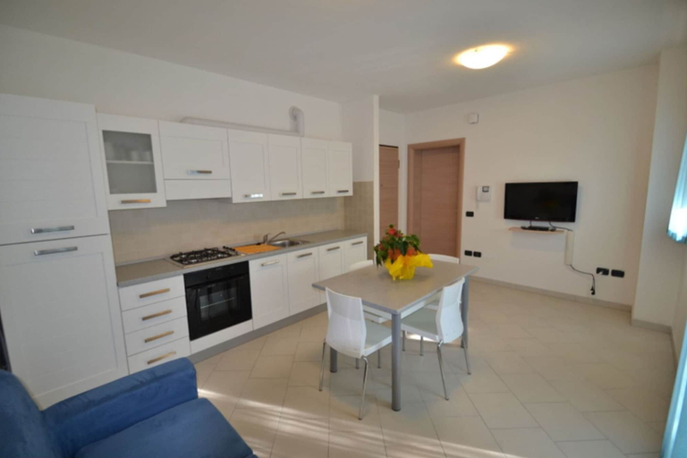 Living area 5, Modern Downtown Flat Near the Beach, Rovigo