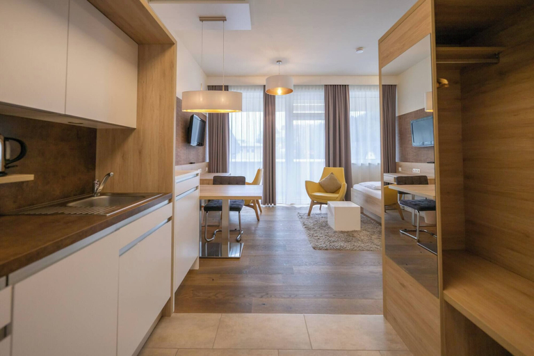 Interior 3, Stylische Wohnung im Grazer Süden für 2 Personen, 24-7 Self Check-in, Graz