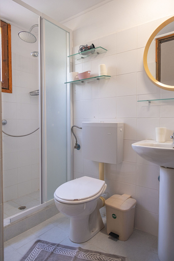 Bathroom 3, Beautiful house located on a hill, with a spectacular sea view, North Aegean