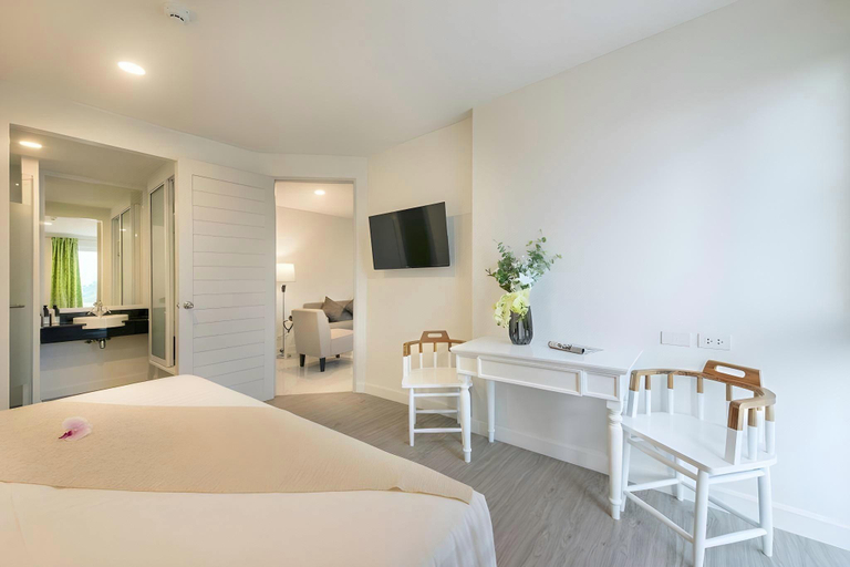 Bedroom 2, The Shade Residence, Pattaya
