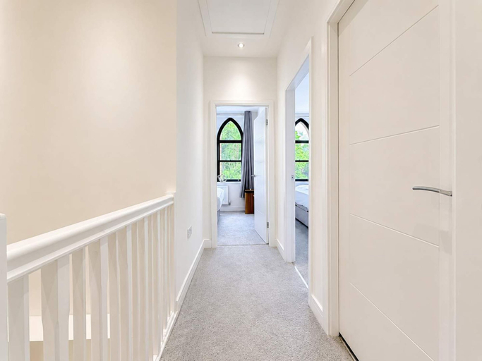Room 5, Beautiful House 2BR - Sleeps 6 - Free Parking - Huddersfield, Kirklees