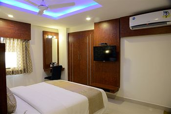 Guestroom 2, デ キャッスル イン, Thiruvallur