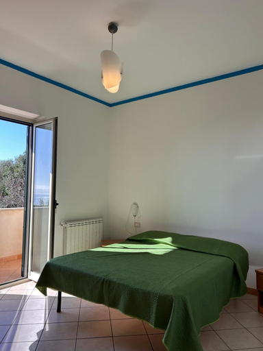 Bedroom 2, Seamoon Residence, Salerno