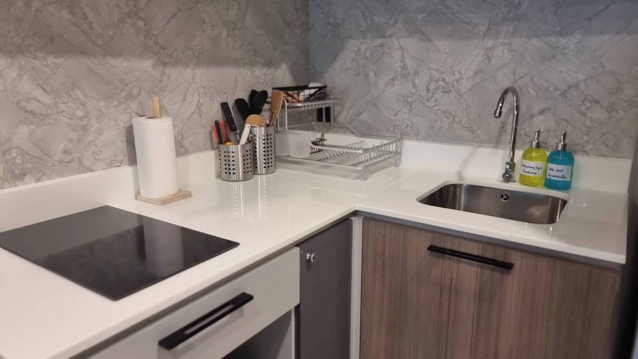 Private kitchen 5, Silk Ao Nang Condominium, Mueang Krabi