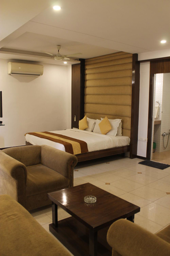 Bedroom 2, Hotel Kanak, Ahmedabad, Ahmadabad
