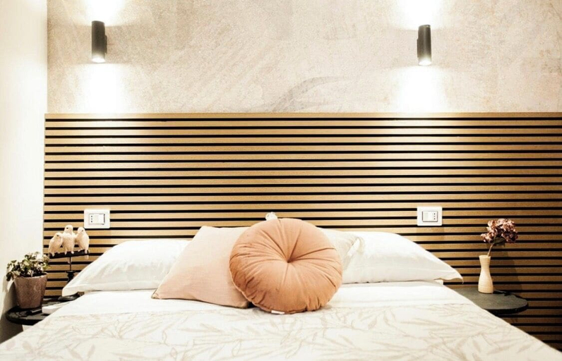 Room 2, Switch holiday 9, La Spezia