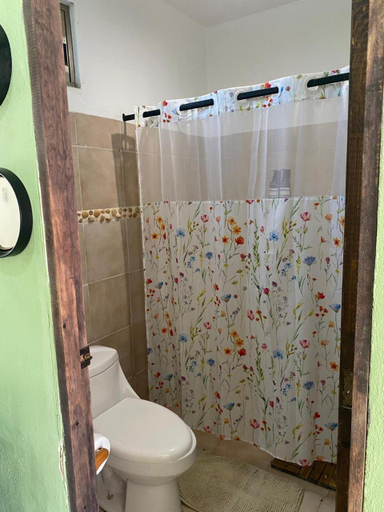 Bathroom 3, Pelican Inn at Las Dunas Chelem, Progreso