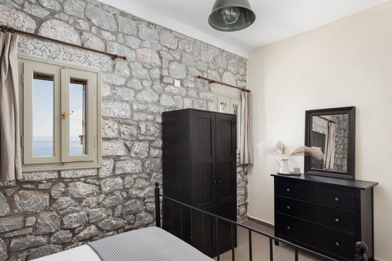 Bedroom 3, Prosilion Stone House, Peloponnese