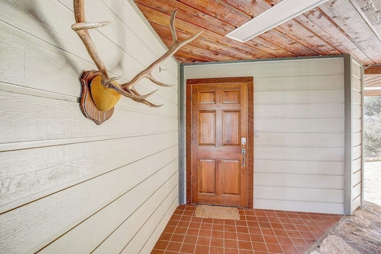 Exterior detail, Stunning Lakefront Home With 2 Patios, Chef's Kitchen, & Lake Access, Burnet