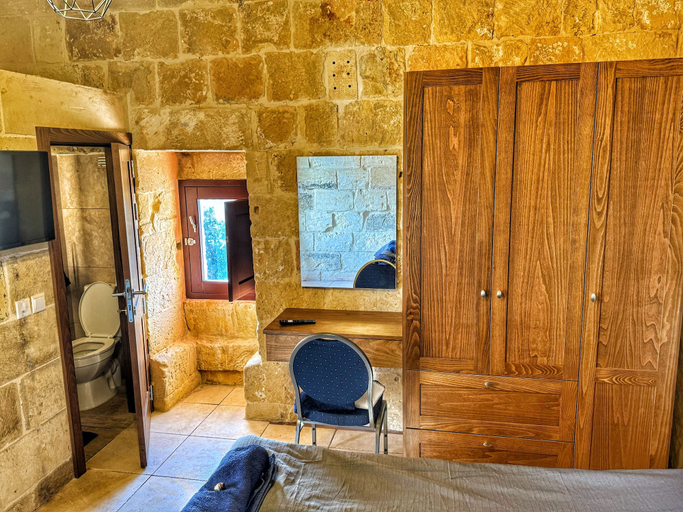 Room 2, Dona Margerita D'aragona