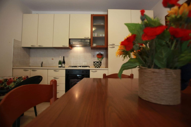Private kitchen 5, Green Oasis Close to the Center, Rovigo