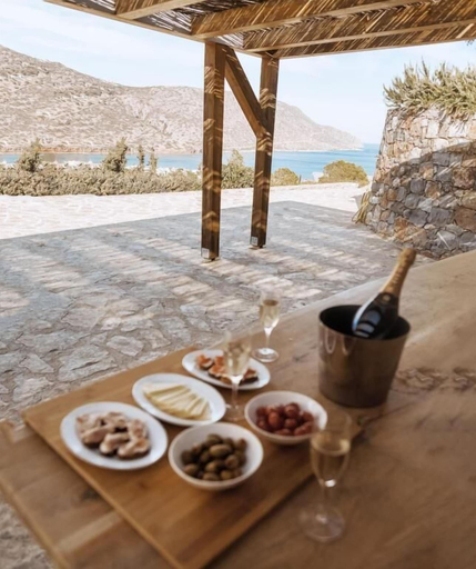 Food & Drinks, Red Rock Villa, Crete
