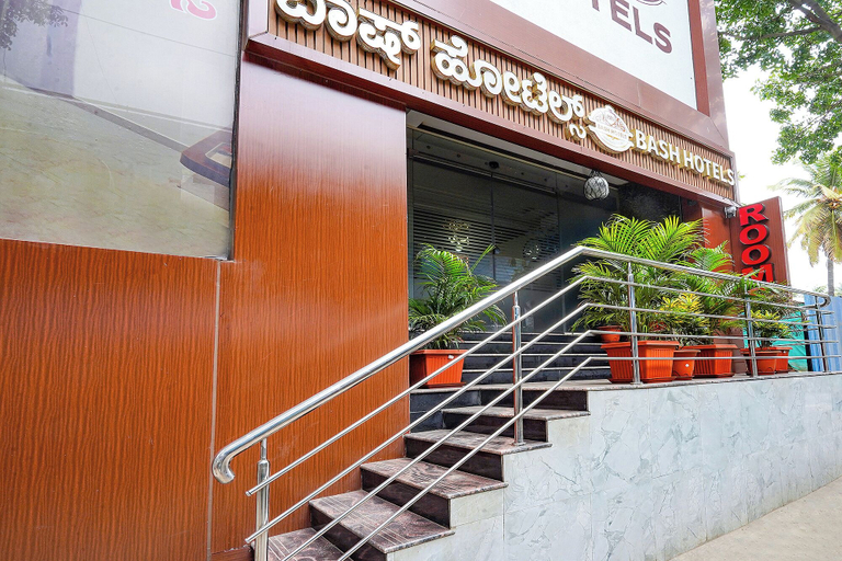 Property entrance 5, Fabhotel Bash, Bangalore