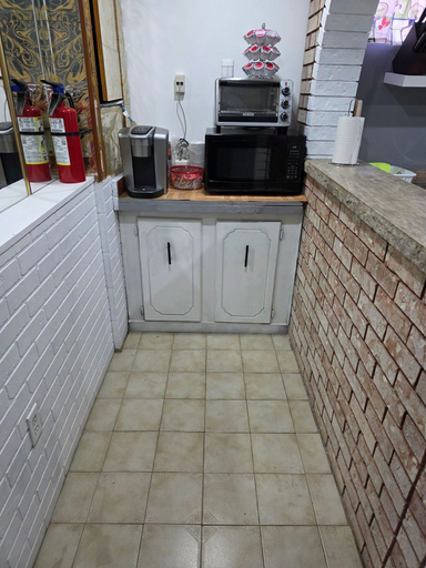 Private kitchen, Bright & Cozy 2-bedroom Main Floor Suite, Peel