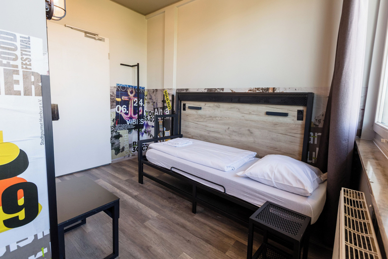 Bedroom 4, a&o Hamburg City - Hostel, Hamburg