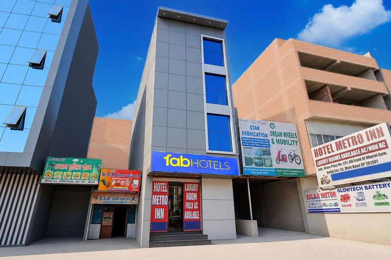 Exterior view 2, Via Metro Inn, Gautam Buddha Nagar