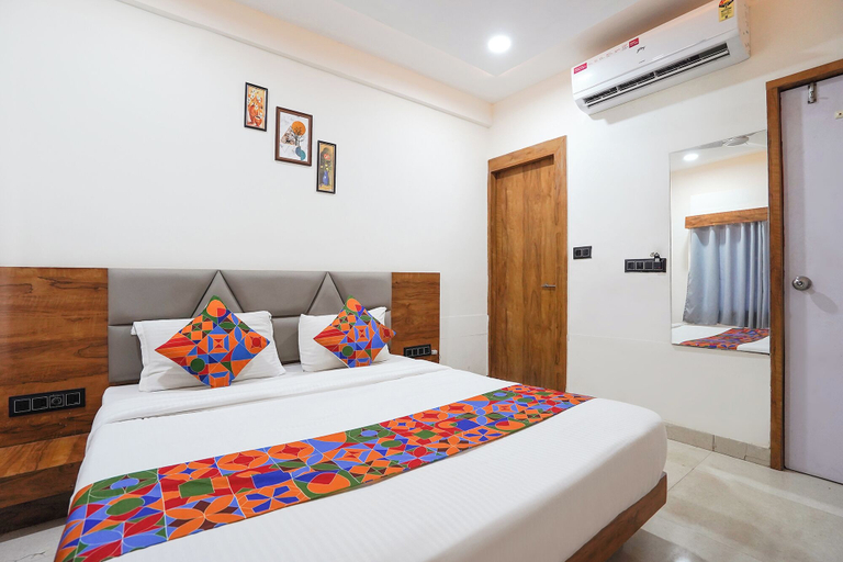 Room 4, Fabhotel Royal King, Ahmadabad
