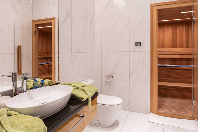 Bathroom, Hilton Brazzaville Les Tours Jumelles, Brazzaville
