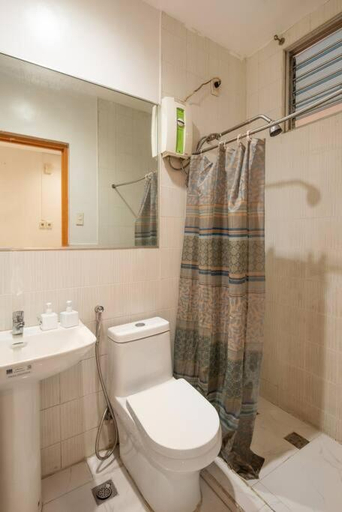 Bathroom, CLEAN AND AFFORDABLE | STUDIO MAKATI 204, Makati City
