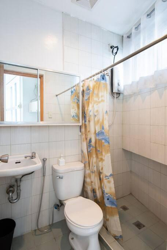 Bathroom 2, CLEAN AND AFFORDABLE | STUDIO MAKATI 206, Makati City