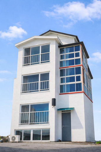 Exterior & Views 1, Sokcho Haemaleum Pension, Sokcho
