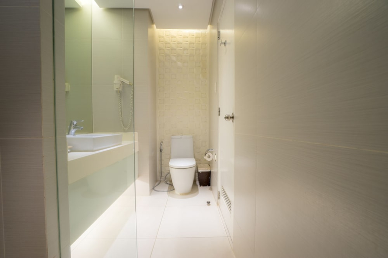 Bathroom 4, The Bayleaf Hotel Intramuros, Manila City