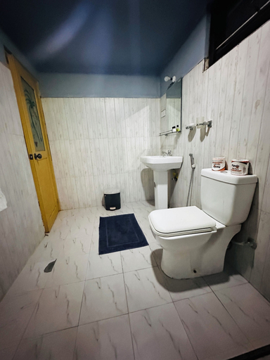 Bathroom 3, Sigiriya Rock Gate Resort, Dambulla