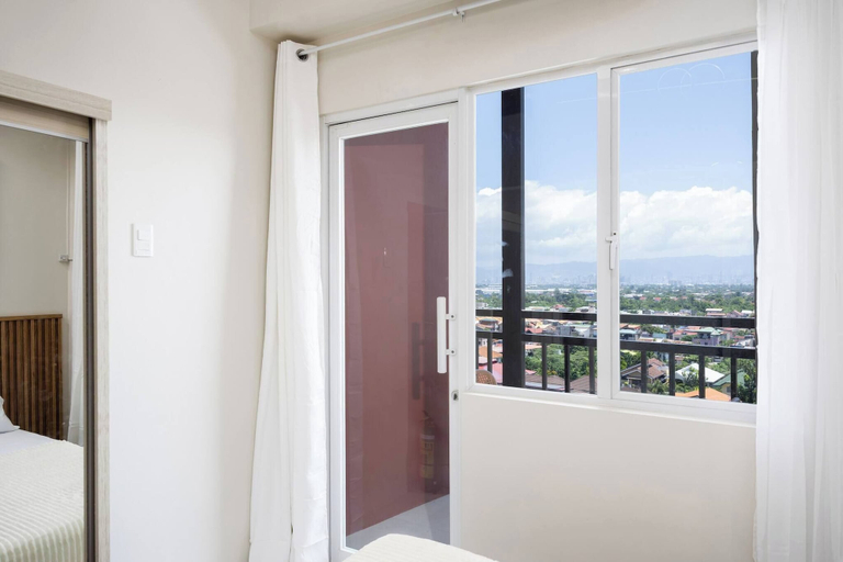 Interior 4, Elegant Wood-accent Studio With Balcony, Lapu-Lapu City