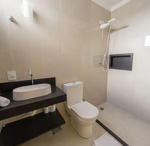 Room 4, Cobertura com Piscina Privativa a 650m da Praia, Guarujá