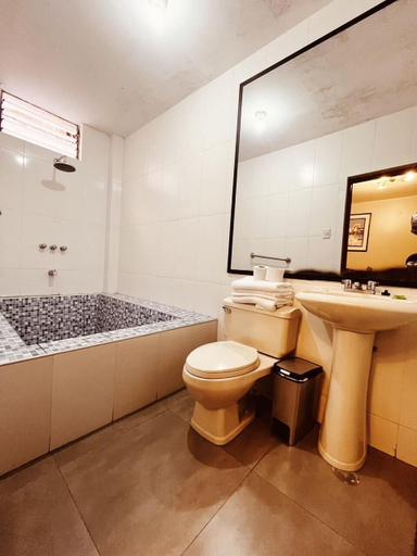 Bathroom, Baños del Inca Hotel, Cajamarca
