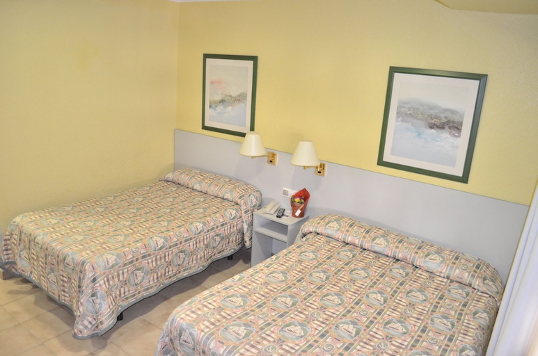 Bedroom 2, Hotel Santa Pola by Pierre & Vacances, Alicante