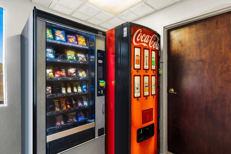 Food & Drinks 5, Comfort Inn & Suites Ft. Jackson Maingate, Richland
