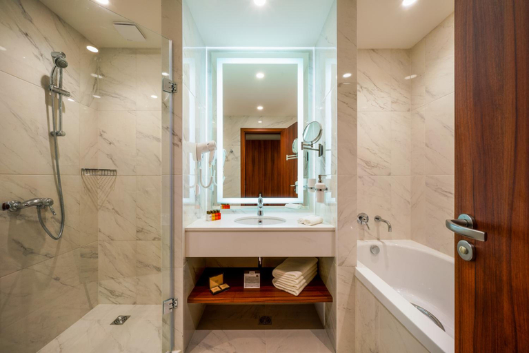 Bathroom 5, Astor Garden, Varna