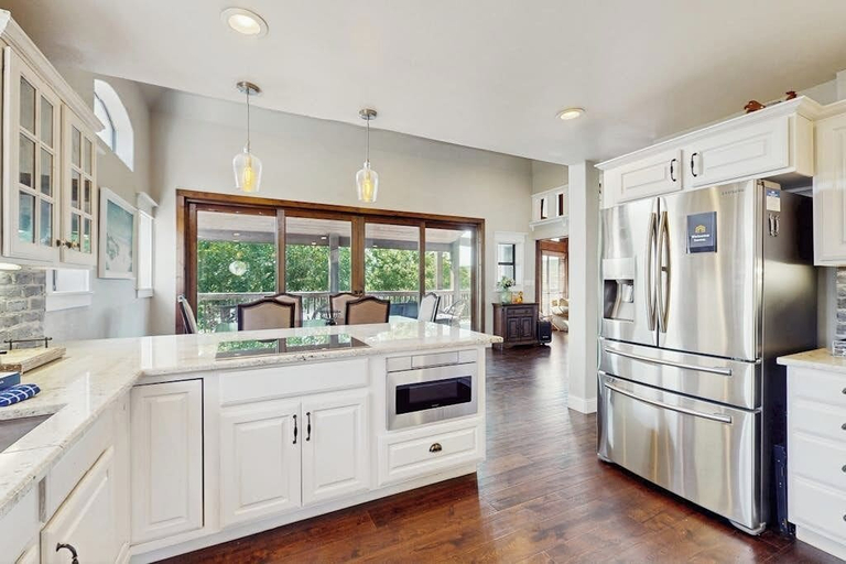 Private kitchen 5, Opulent Waterfront Home With Dock, Firepit & Stunning River View, Burnet