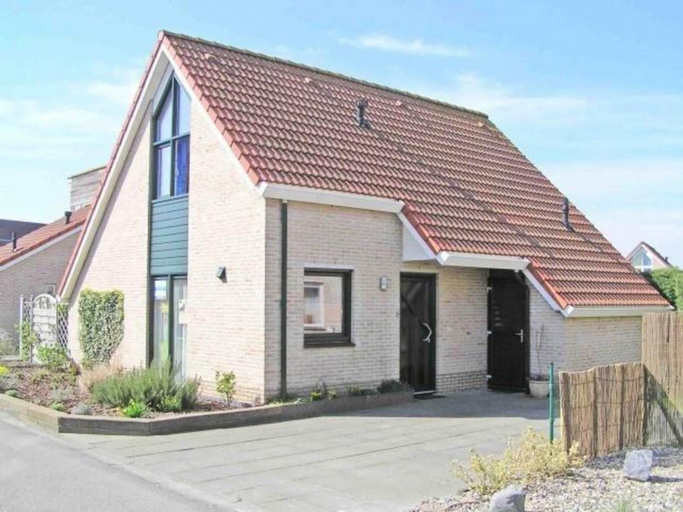 Primary image 1, Lovely Bungalow With Garden, Sluis