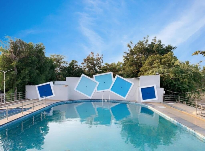 Pool 2, SRK Farm and Resort, Kachchh