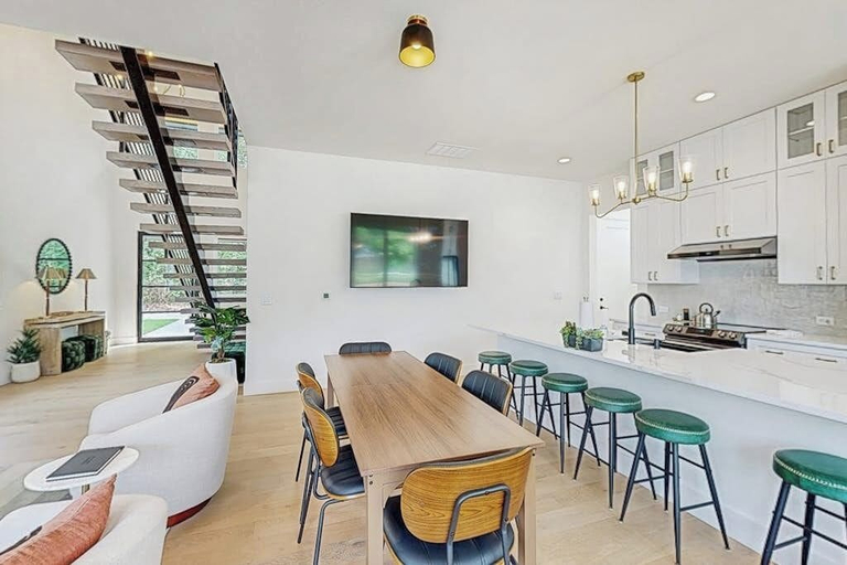 Private kitchen 5, Multilevel Spacious Home With Water Access, Full Kitchen, Balcony and BBQ, Llano