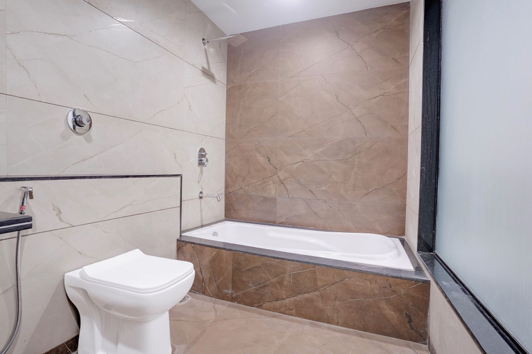 Bathroom 4, FabHotel Global Inn, Aurangabad